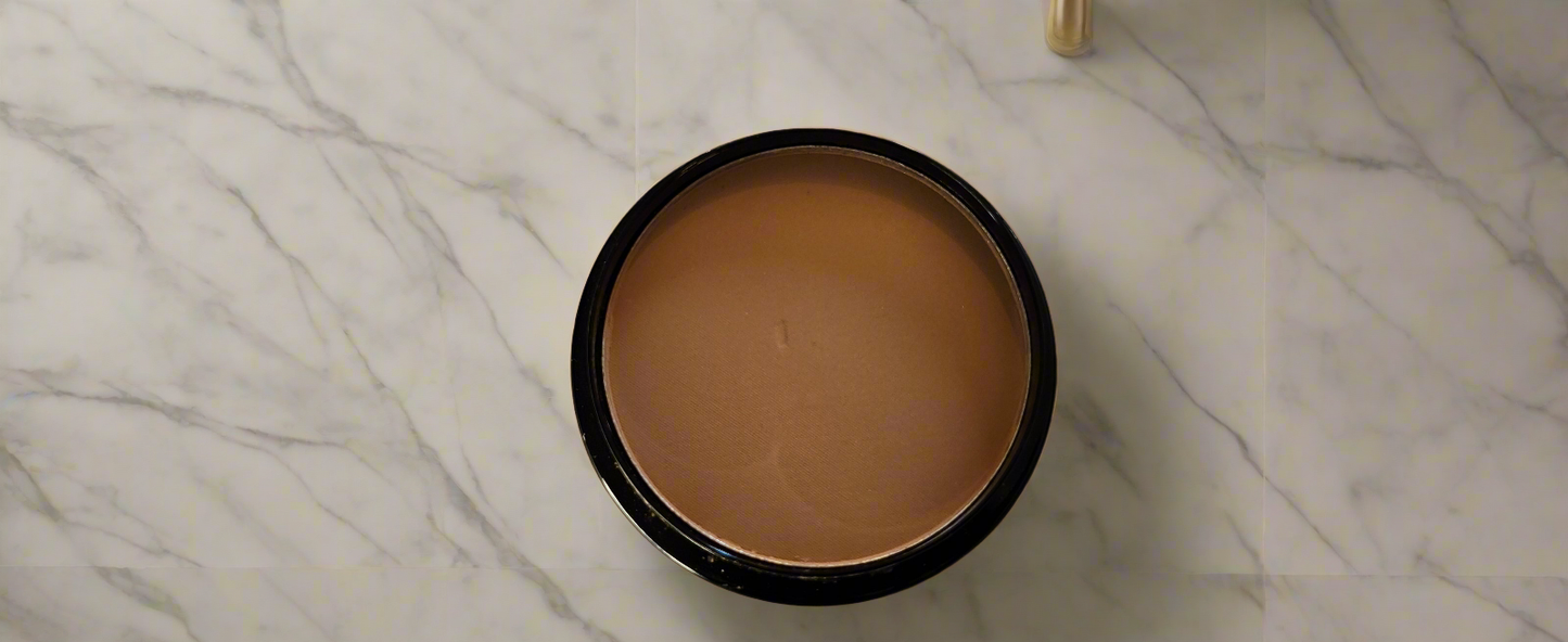 Poudre compacte "Silk skin"